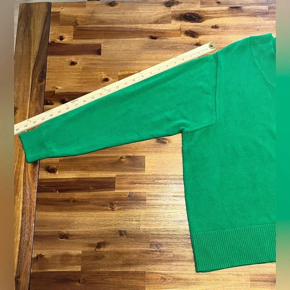 Banana Republic medium weight green v-neck sweater size XL womens - Picture 7 of 8